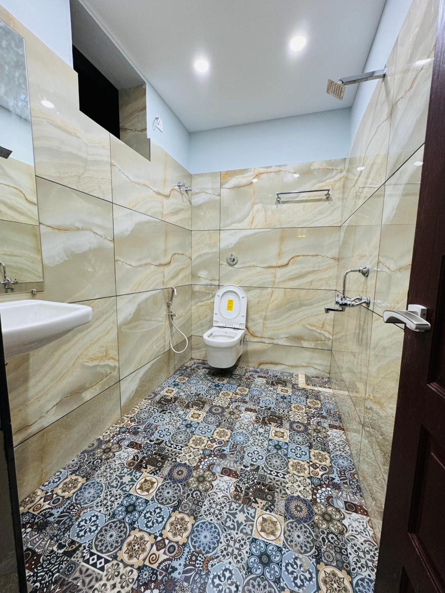 The Glasswater By The Backwater Homestay Kalyānpur 외부 사진